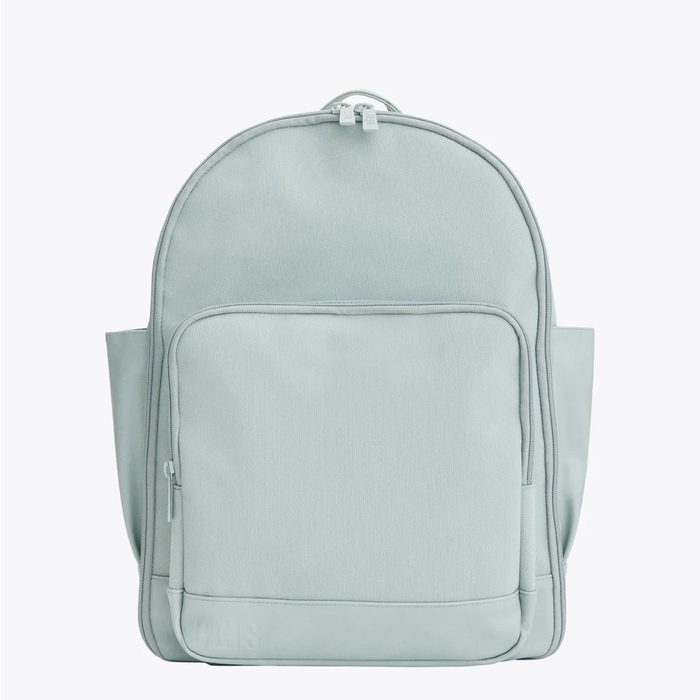 Beis travel backpack NWT